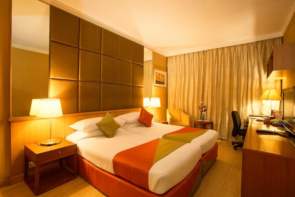 Ellaa Hotel Gachibowli Hyderabad Bagian luar foto
