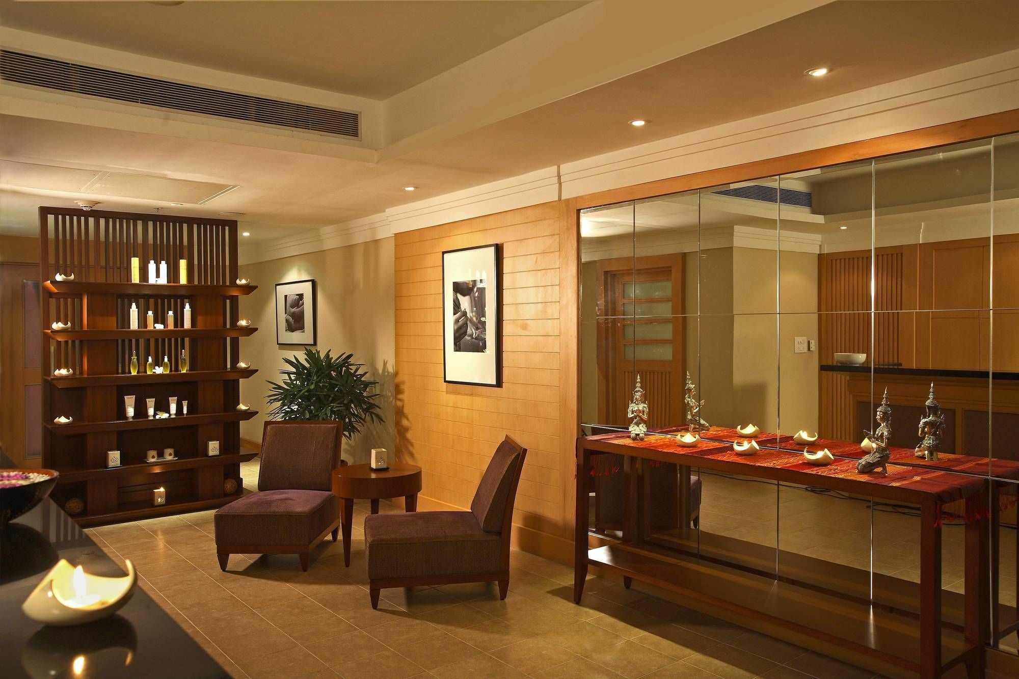 Ellaa Hotel Gachibowli Hyderabad Bagian luar foto