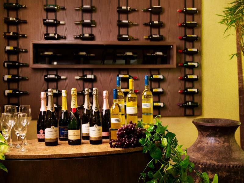 Ellaa Hotel Gachibowli Hyderabad Bagian luar foto